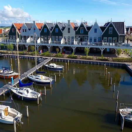 Spacious Near Amsterdam * Uitdam