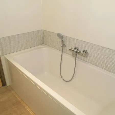 Spacious Near Amsterdam Apartment Uitdam