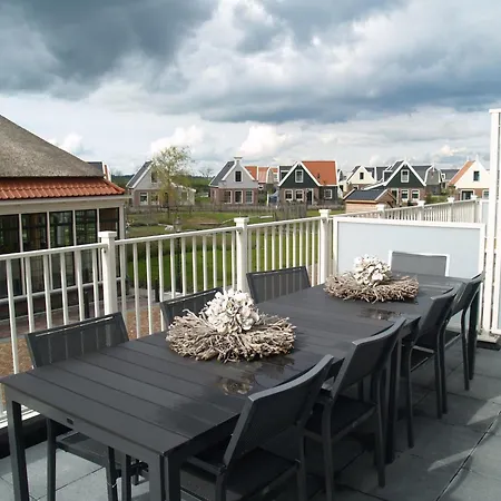 Spacious Near Amsterdam *